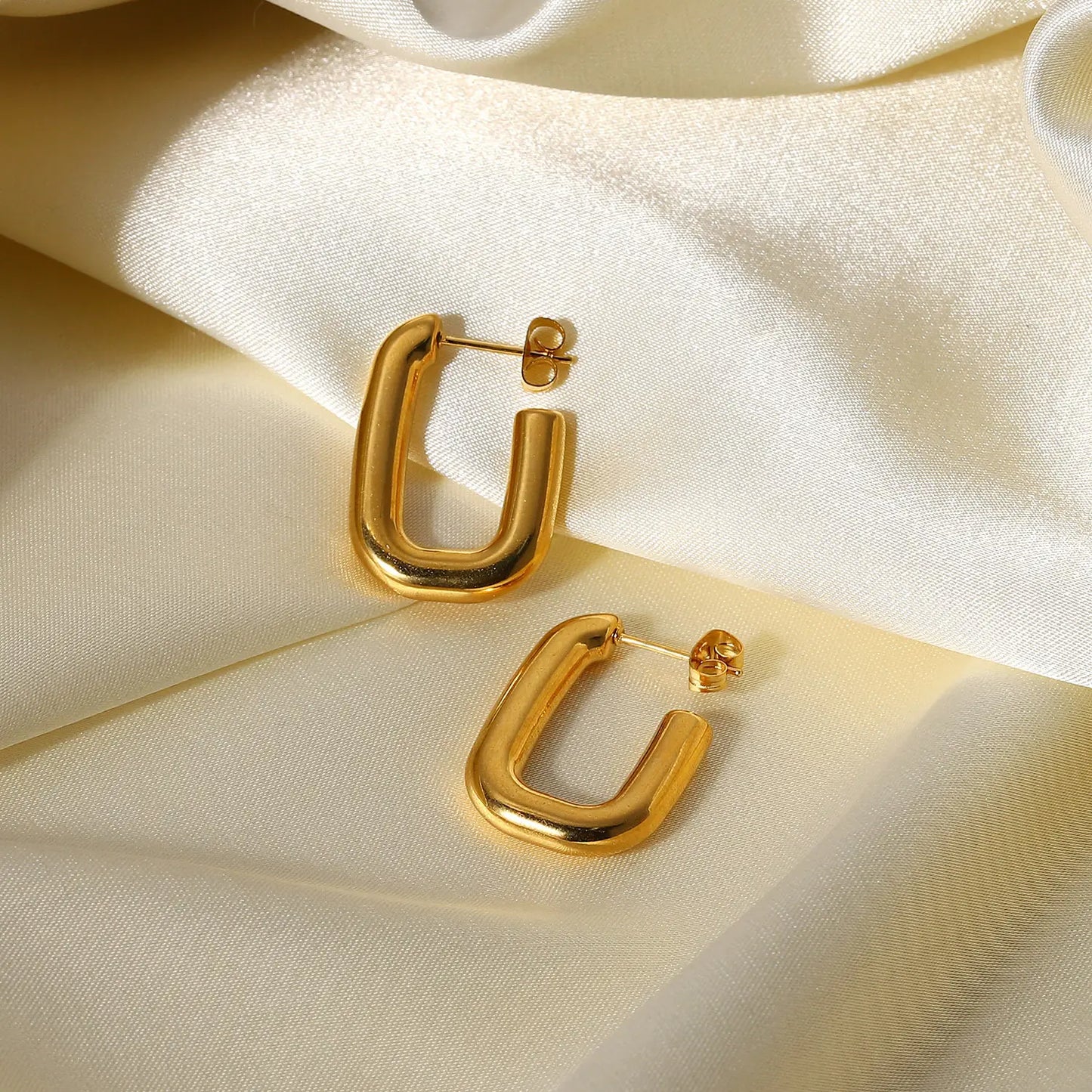 Aurique Hoops Earrings